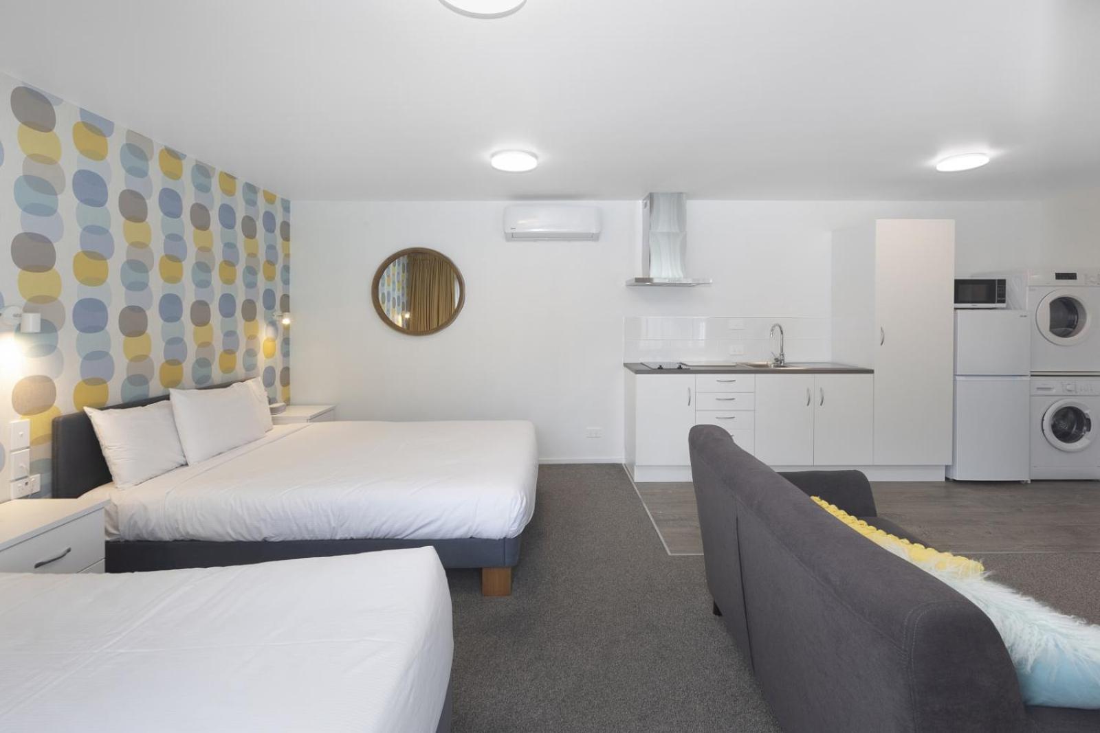 The Adelphi Motel