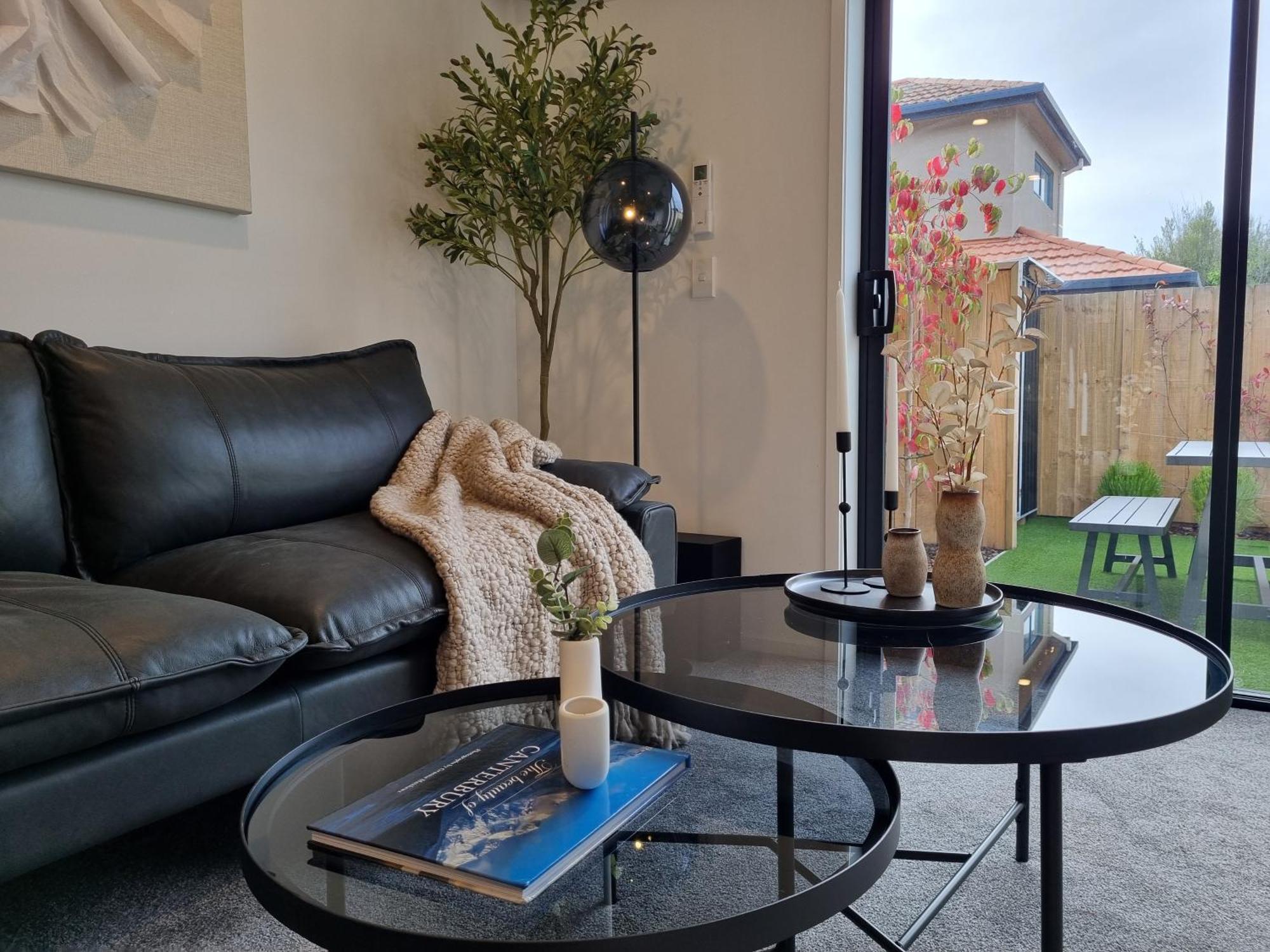 Apartment Cloud Nine Elegant Escape Awaits *