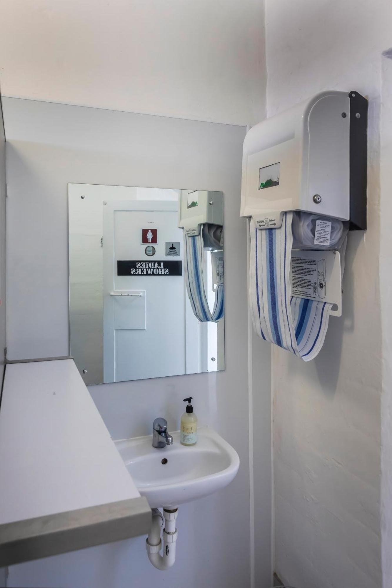 Jailhouse Hostel *