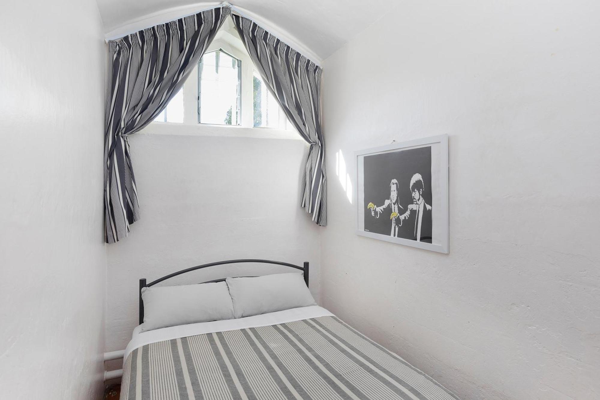 Jailhouse Hostel *