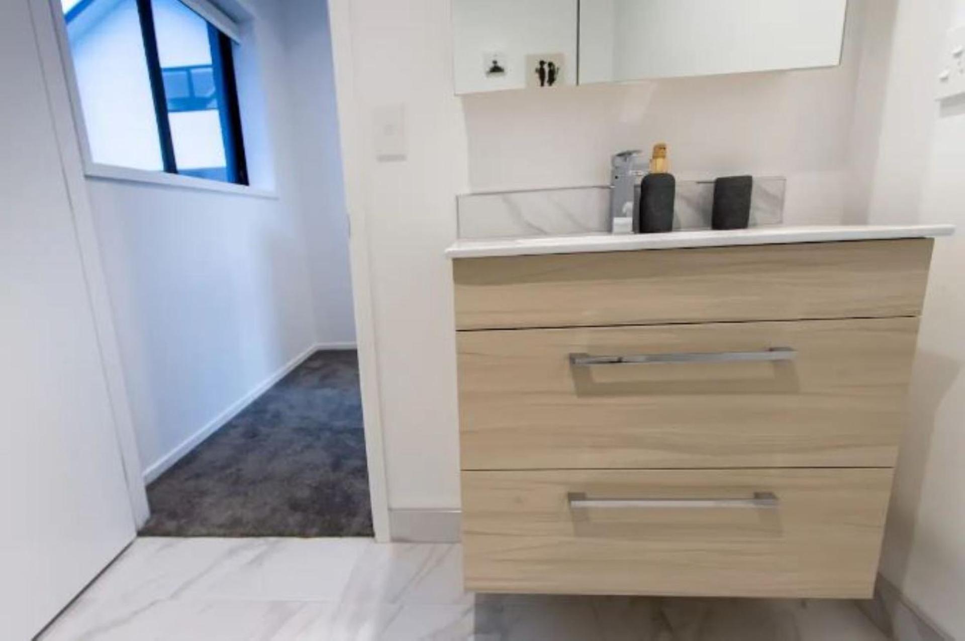 Deluxe Retreat W/super King Bed Apartment Christchurch