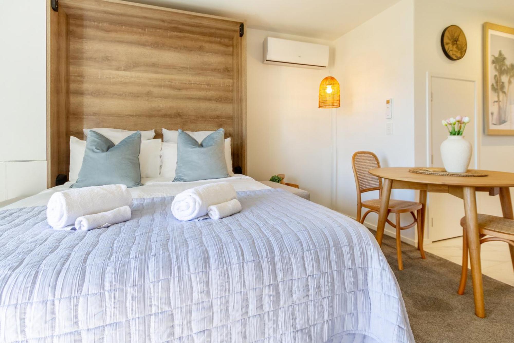 Downtown Delight: At 8 Wilmer With Backyard *