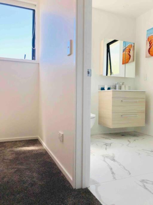 Apartment Location With Hagley Park View
