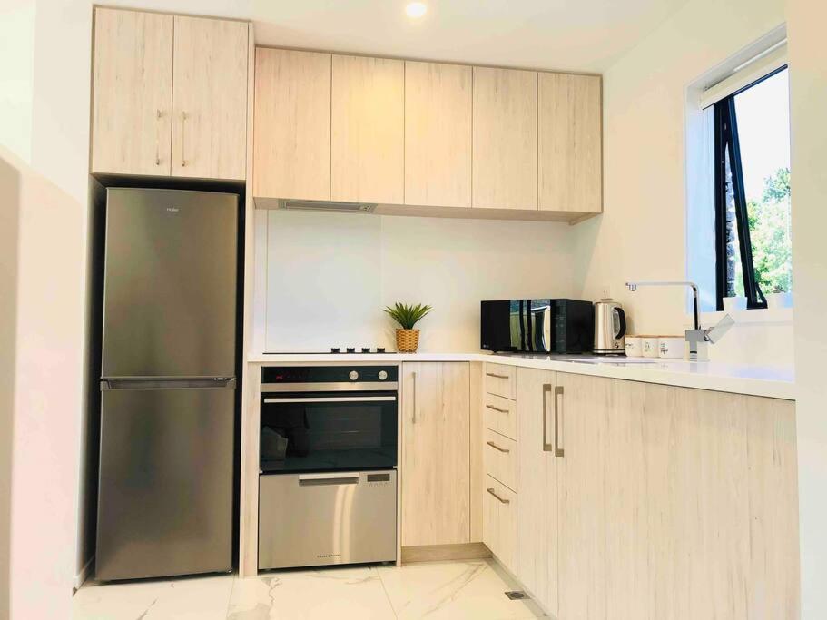 Apartment Location With Hagley Park View
