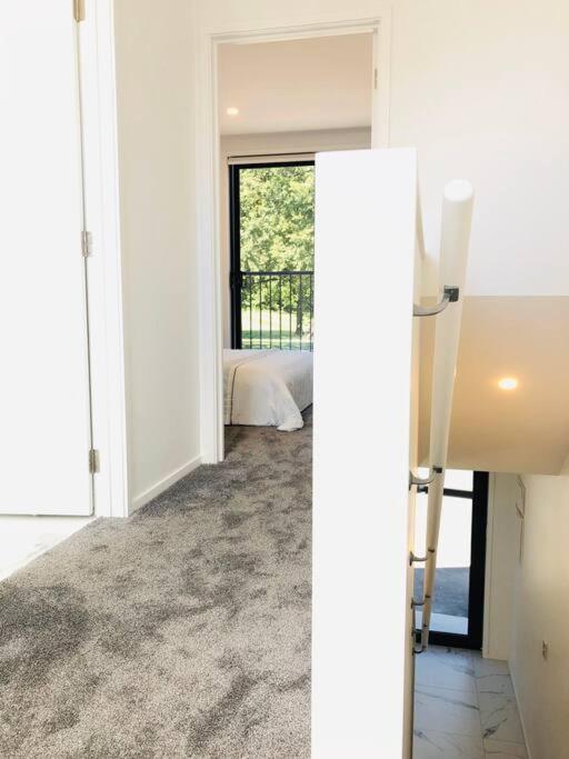 Apartment Location With Hagley Park View *