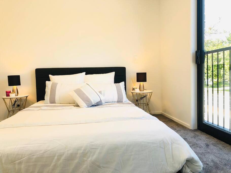 Location With Hagley Park View * Christchurch