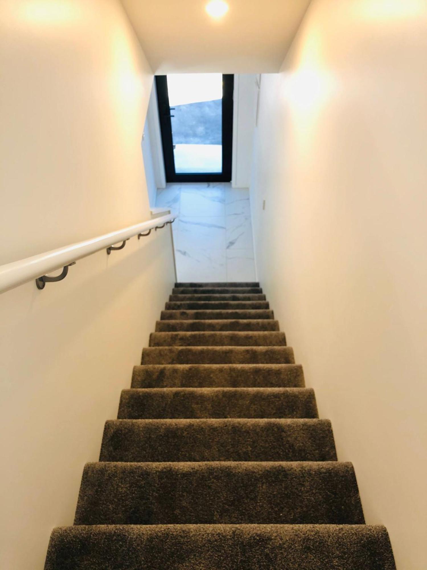 Apartment Location With Hagley Park View *