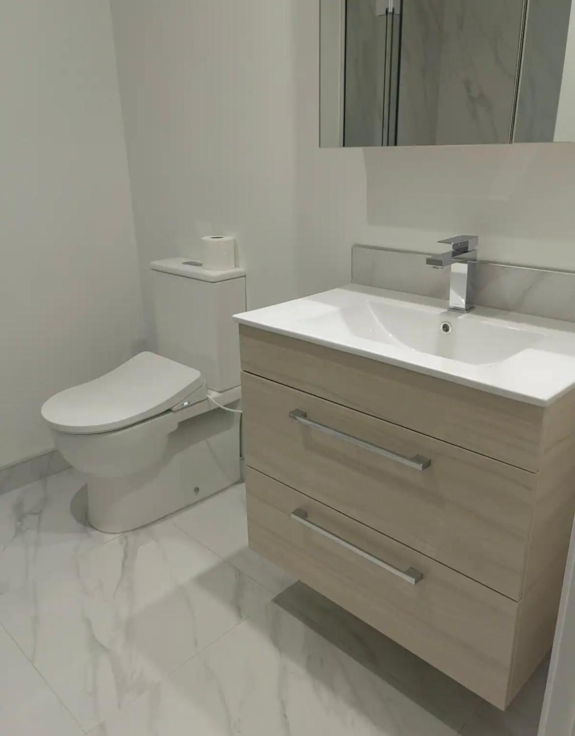 Luxury Brandy New 2bedrooms Heart Of Cdb Free Carpark