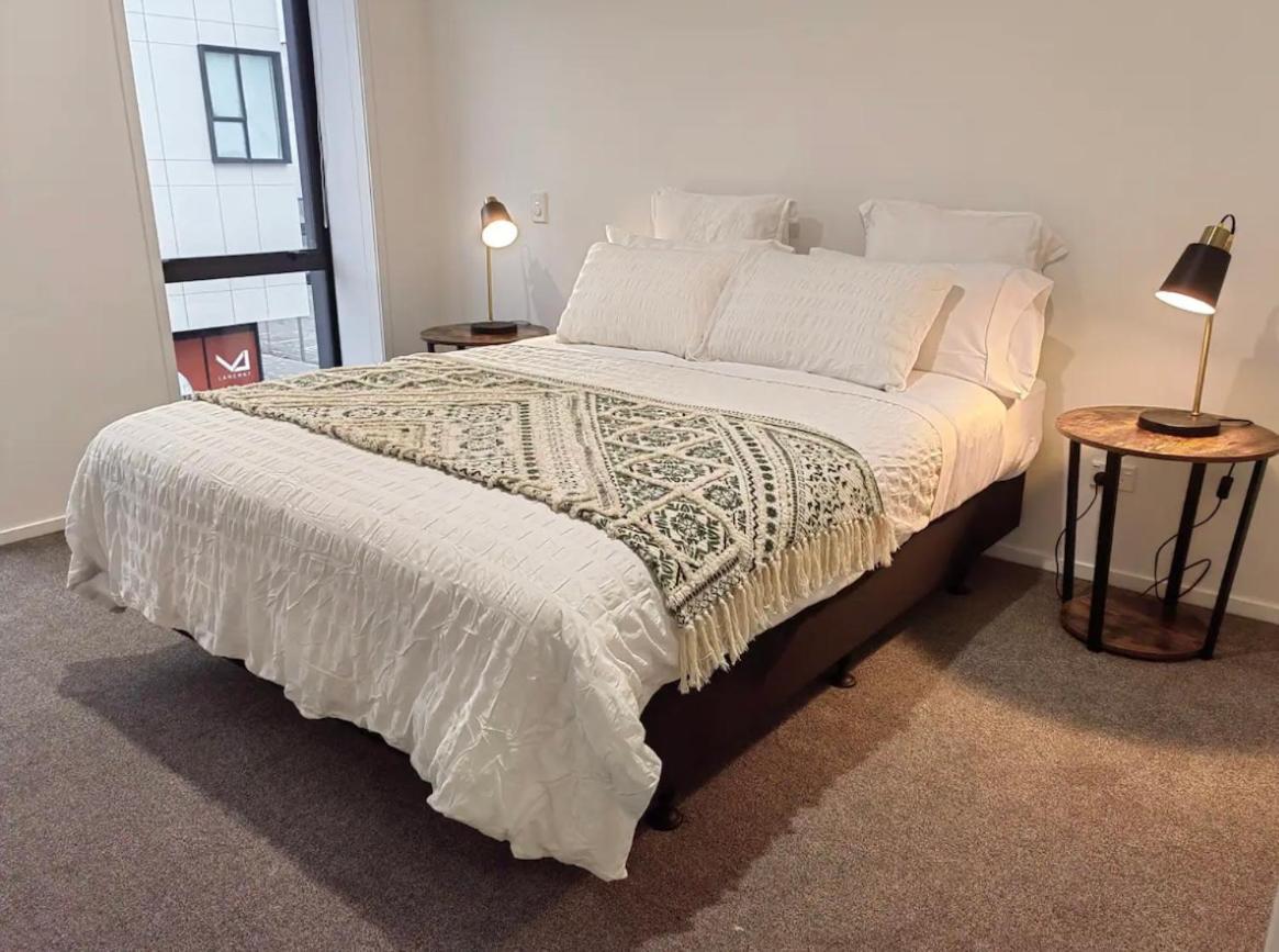 Apartment Luxury Brandy New 2bedrooms Heart Of Cdb Free Carpark