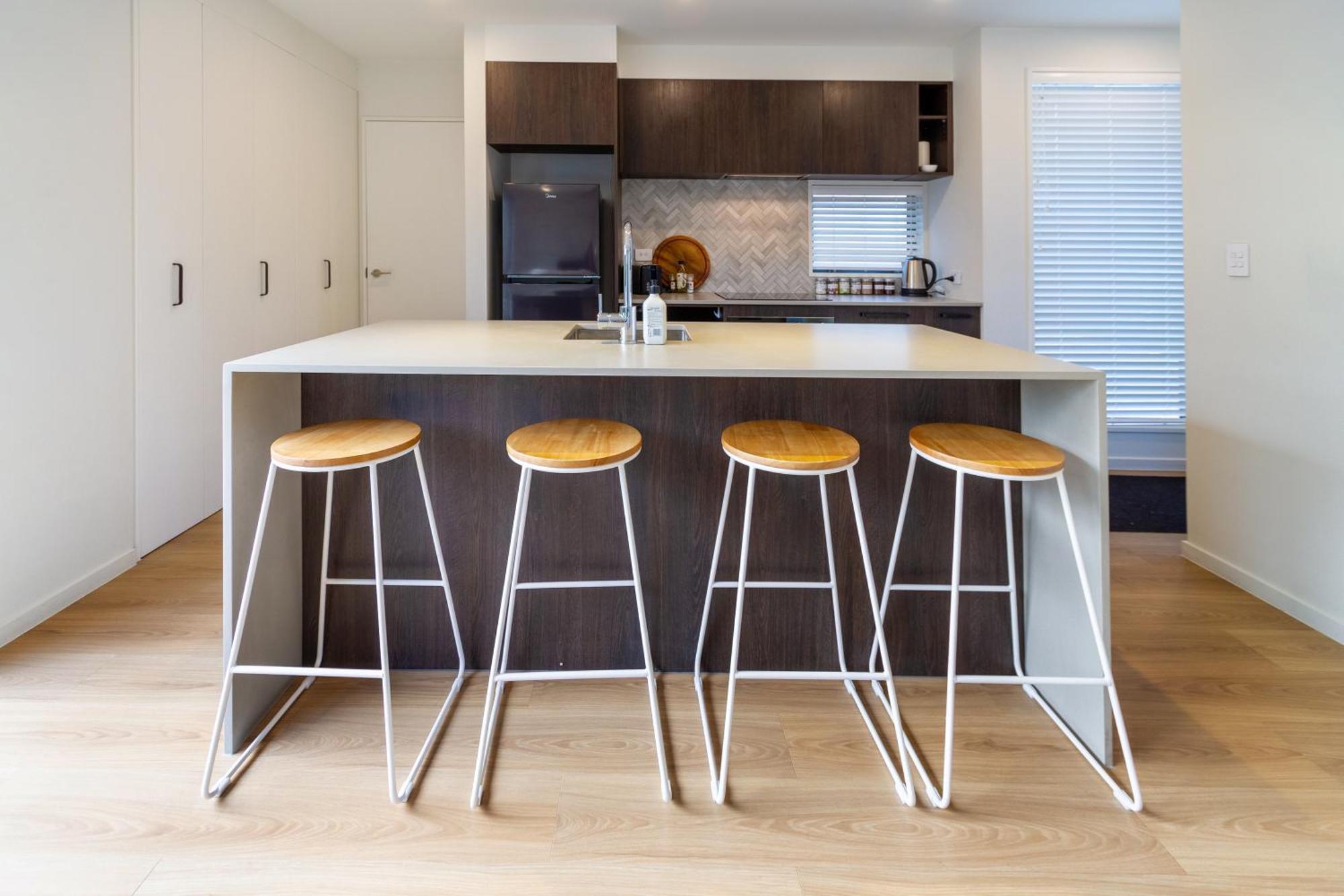 Family Friendly 2 Bedroom, St Albans Apartment *