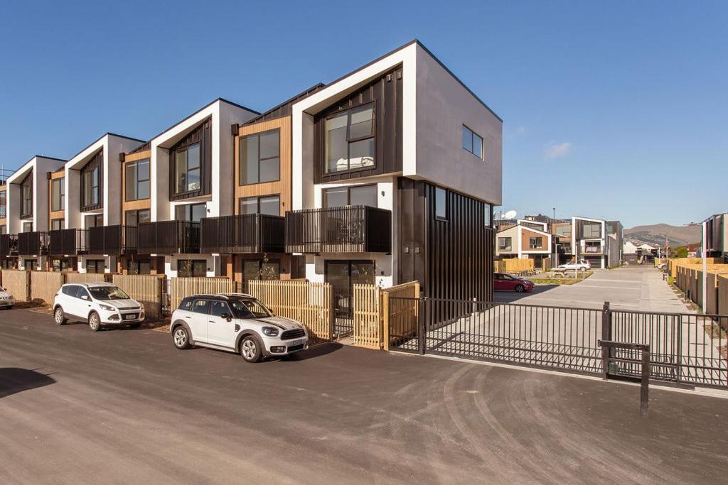 Apartment Stylish Brand New Sunny 3bdrm 3bth Garage Sleeps 6 Christchurch
