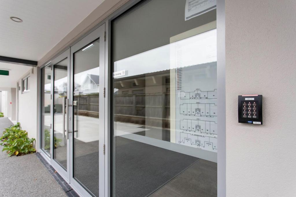 Walking Distance Cbd 2 Bdrms Secure Park Apartment Christchurch