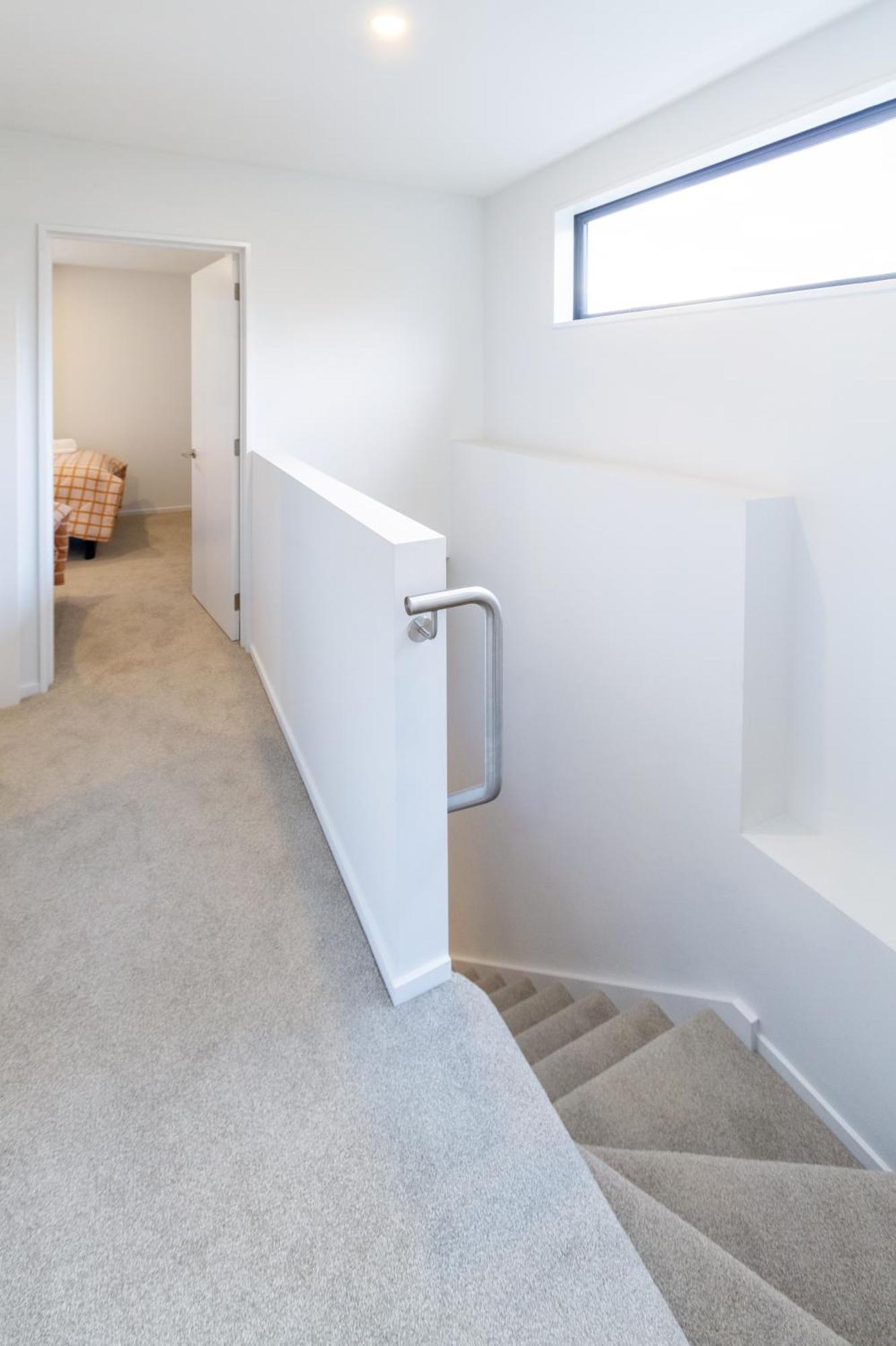 Modern 2 Bed 2 Bath Opposite Hagley Park Apartment