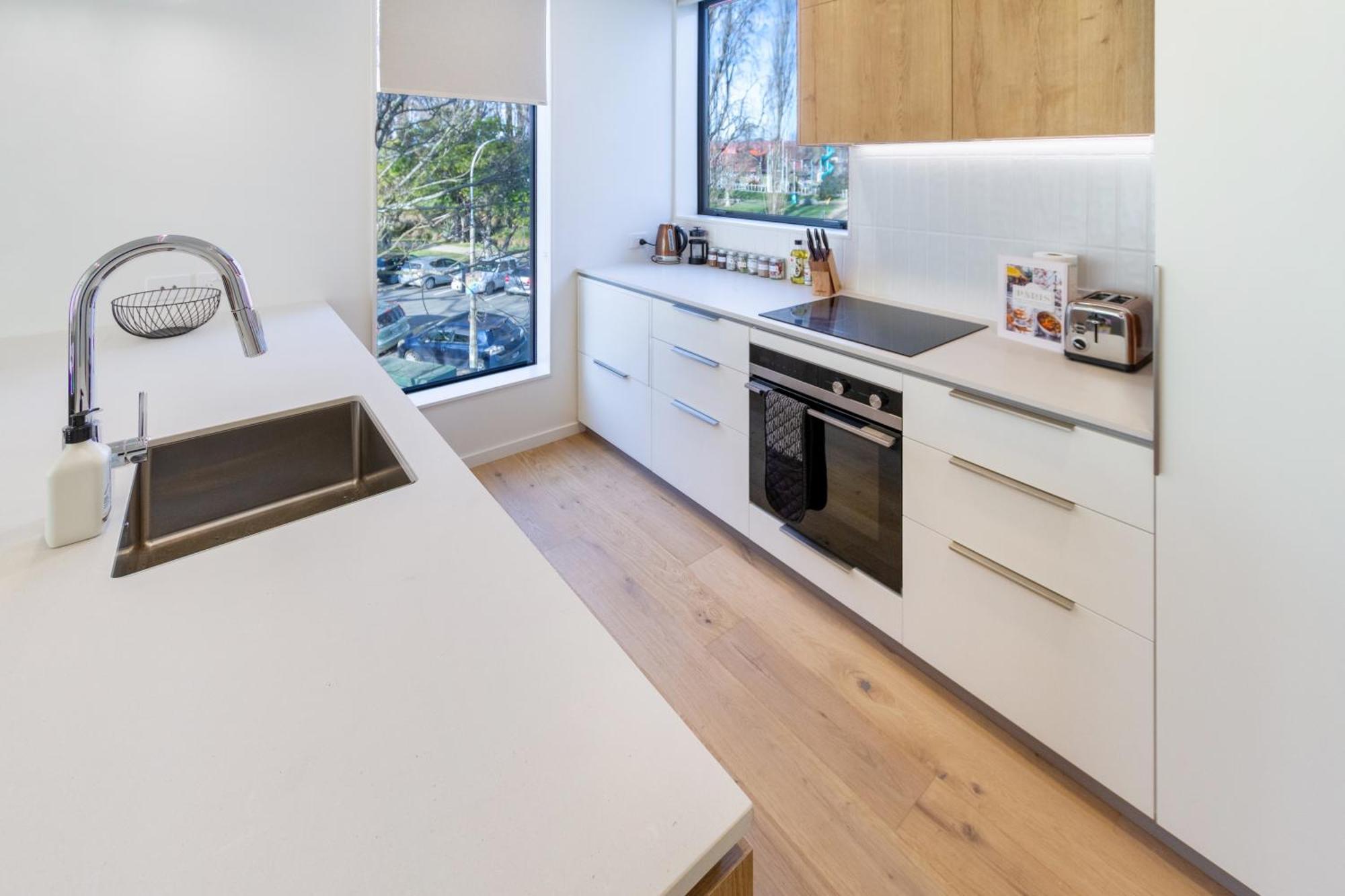 Warm With 2 Free Carparks Apartamento