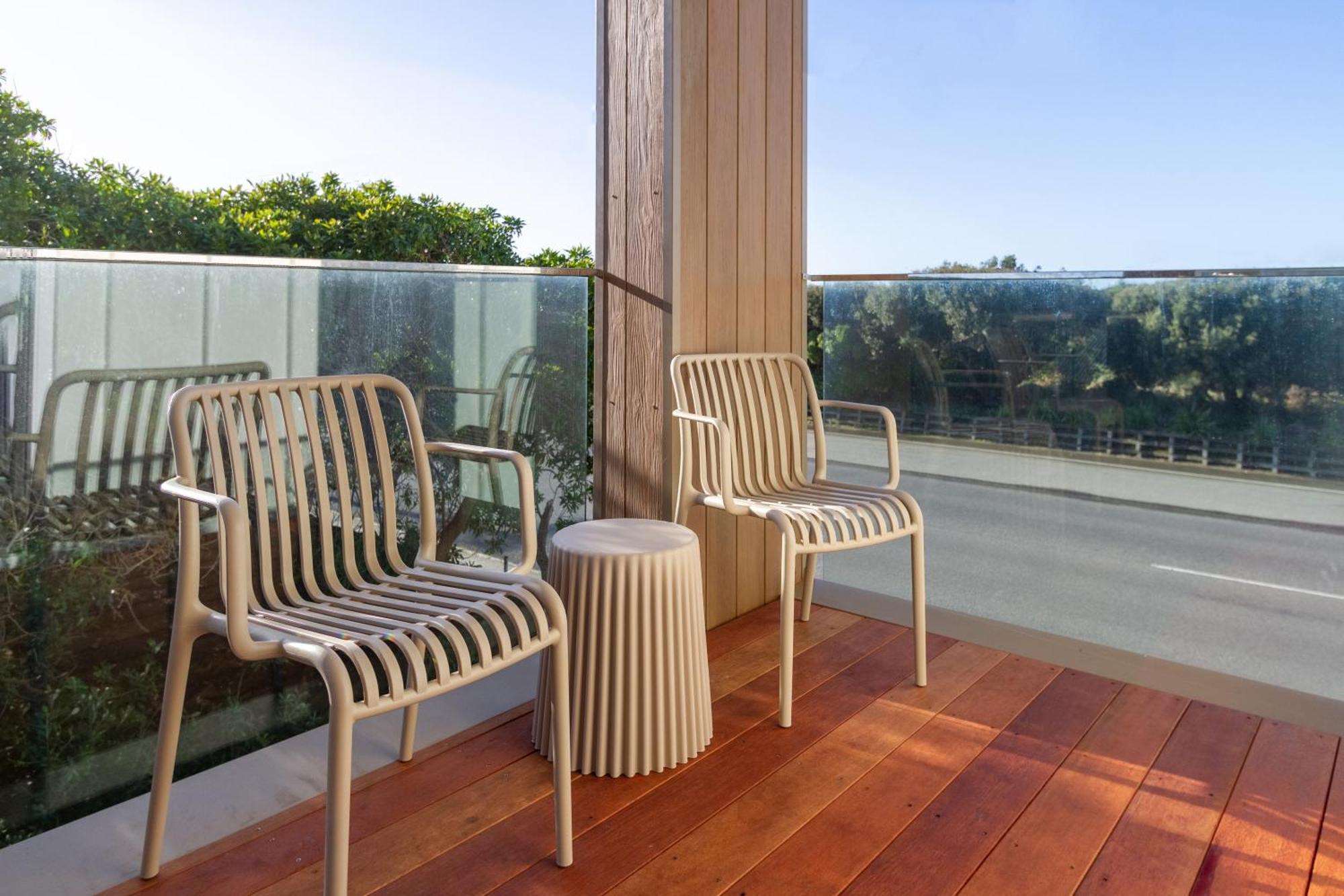 Apartment Luxury Beachside Living Elegant 3-bedroom Haven Christchurch