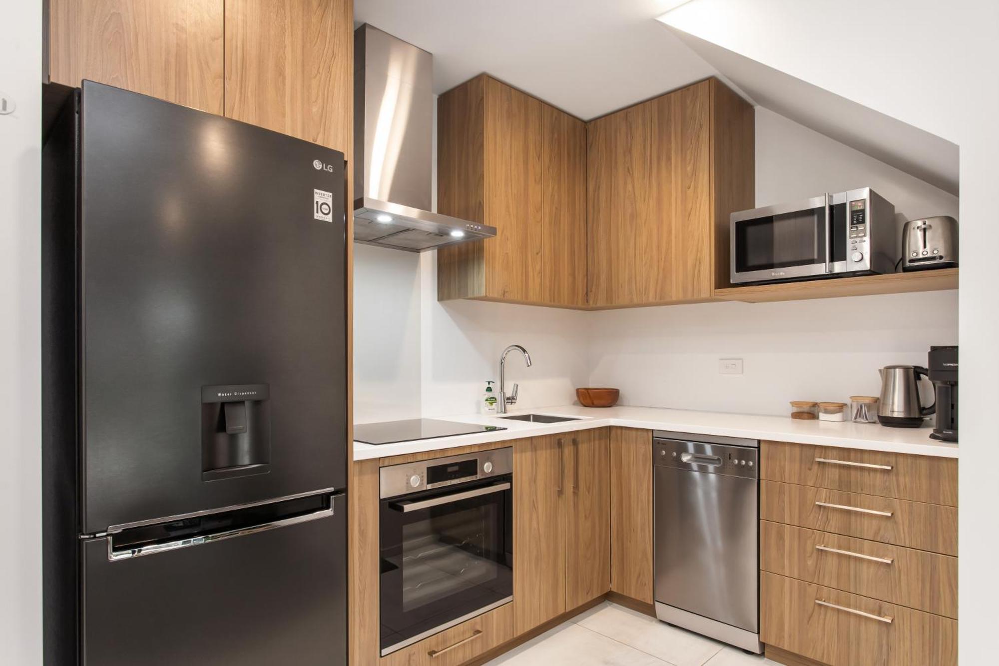 Away From Cbd Location Apartment