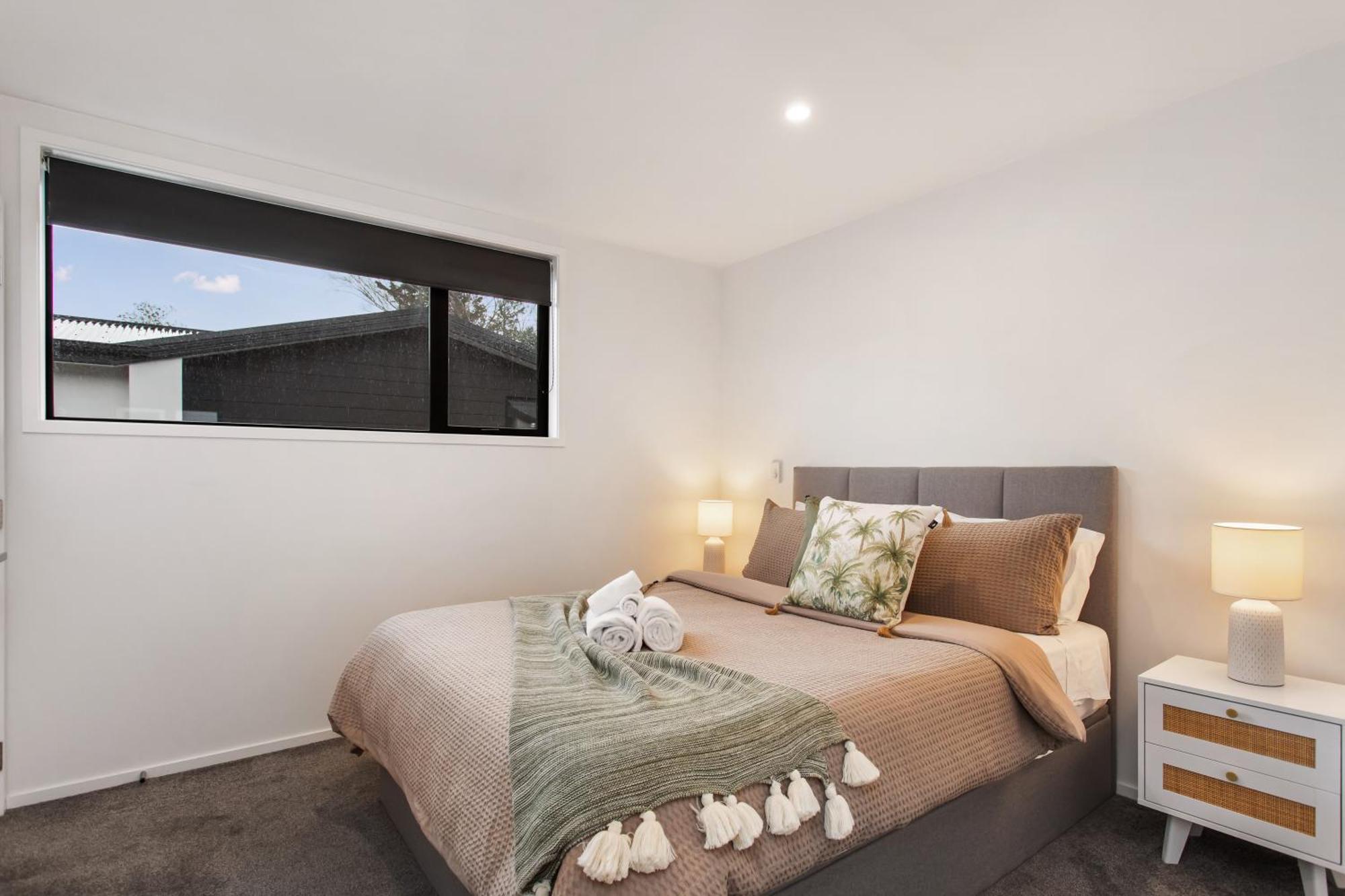 Away From Cbd Location Apartment *
