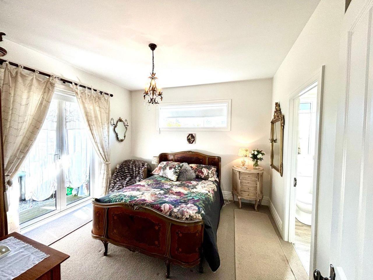 Papanui Paris Inspired Apartment Christchurch