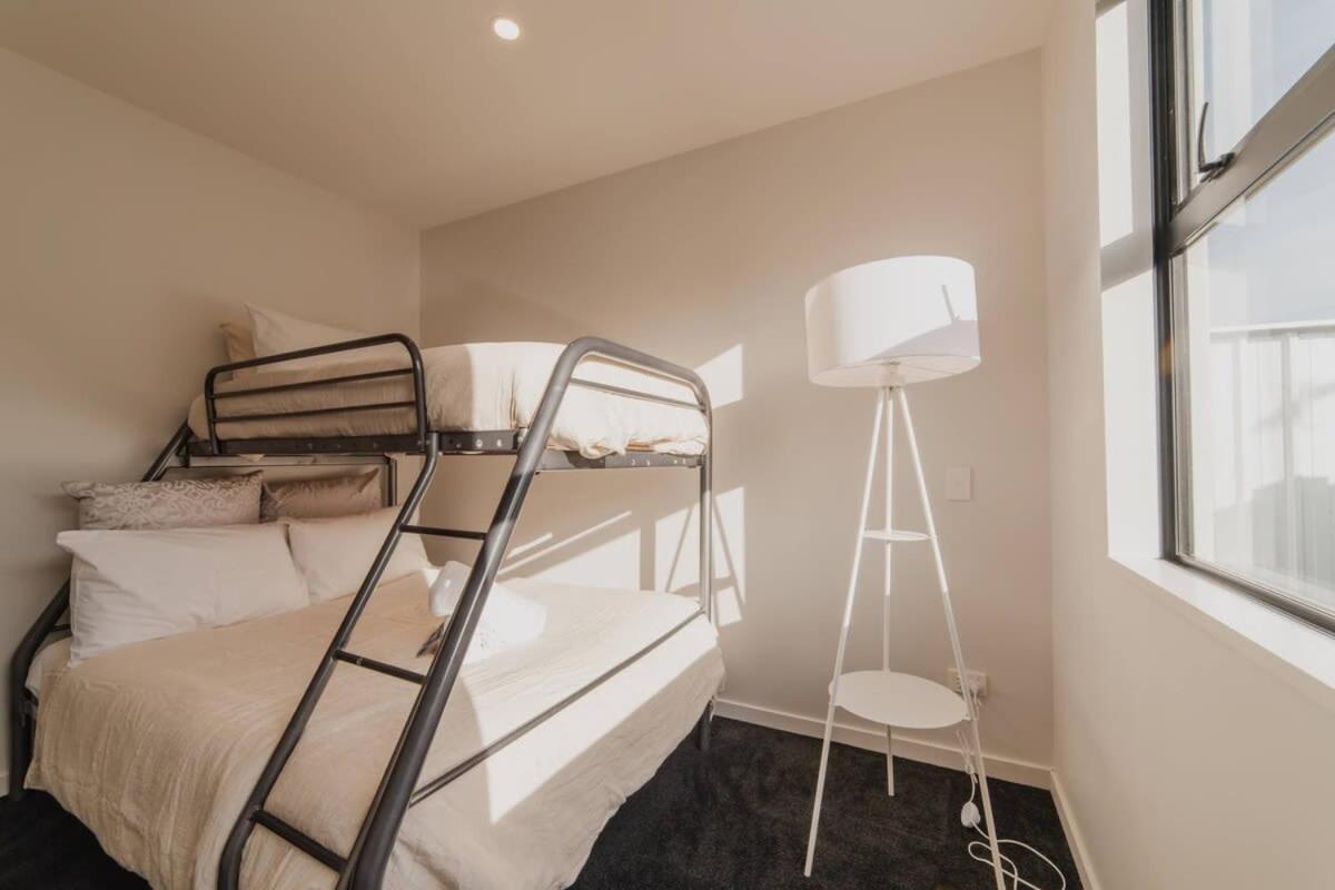 Zenith Escapes Your Quintessential 4br Haven * Christchurch