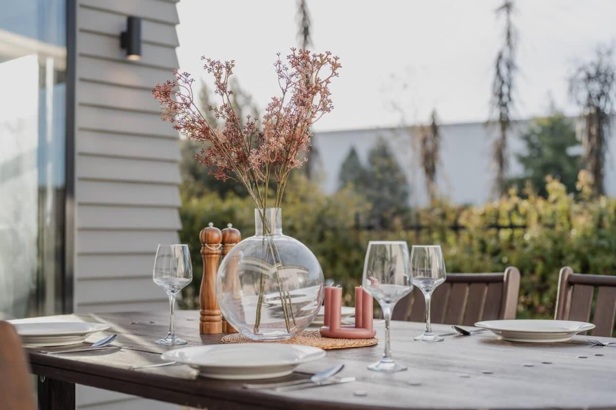 Zenith Escapes Your Quintessential 4br Haven Holiday home Christchurch