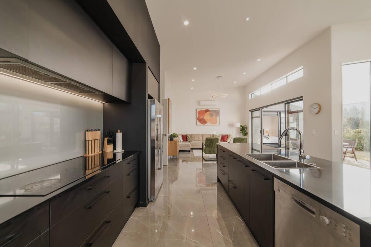 Zenith Escapes Your Quintessential 4br Haven Holiday home