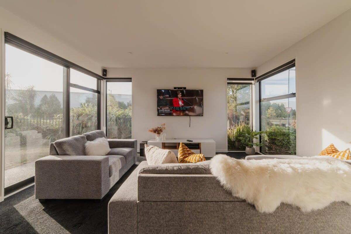 Zenith Escapes Your Quintessential 4br Haven