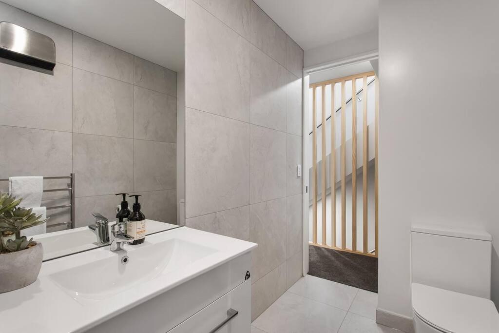 Great Deals At New Upmarket Appt Apartment *