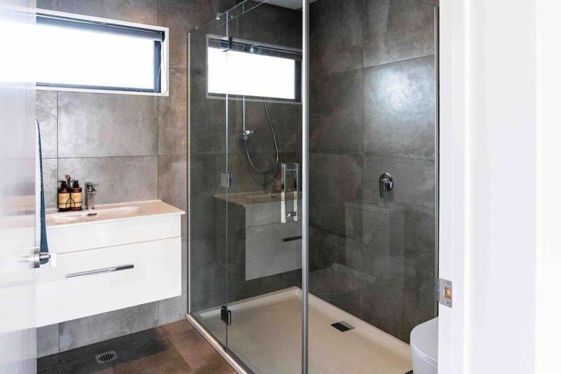 New State Of The Art Sunny Warm Free Park Apartment Christchurch