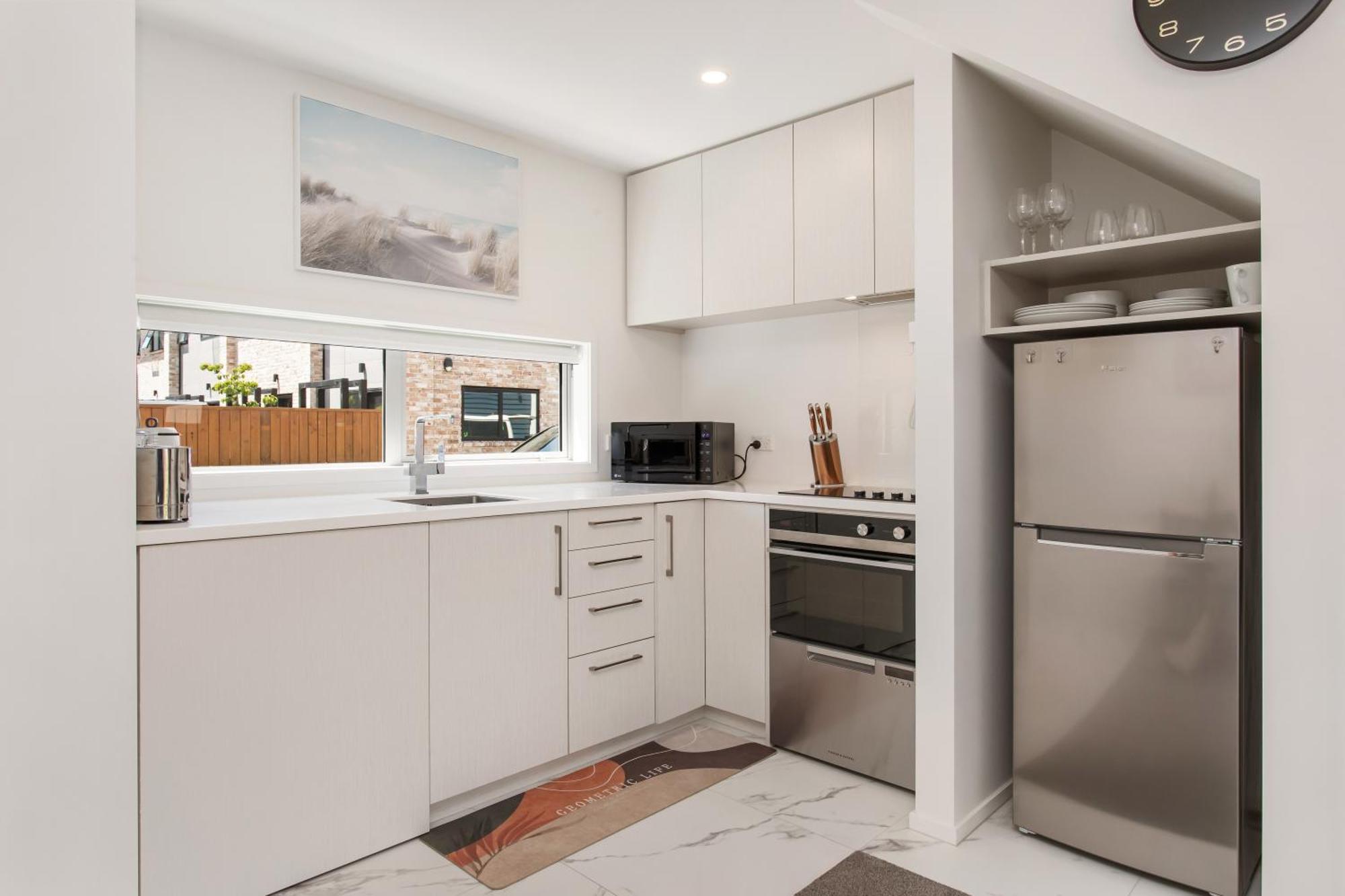 Location Free Off St Park Handy Hospital Apartment *