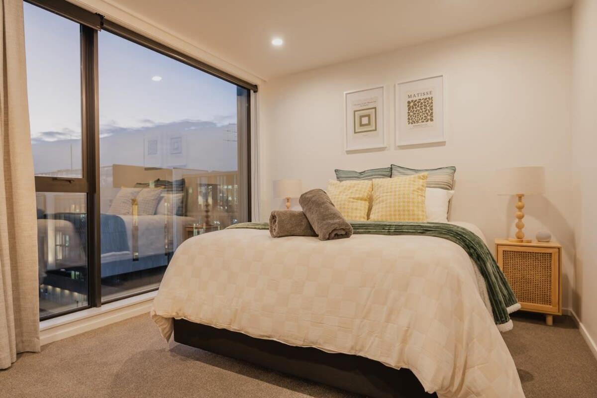 Tuam On Sleeps 5 Apartment