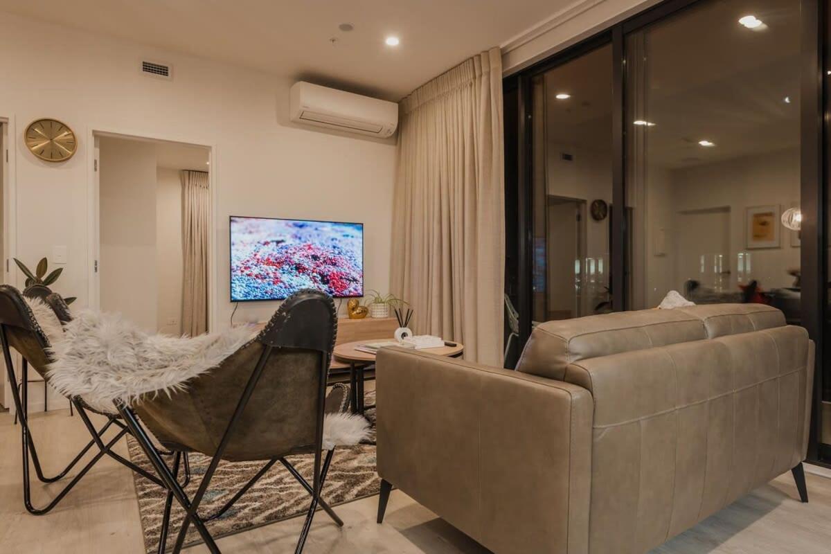Tuam On Sleeps 5 Apartment *