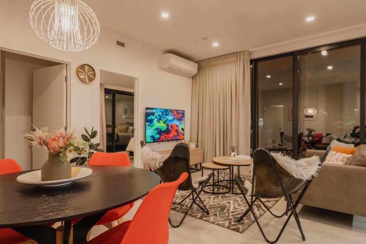 Tuam On Sleeps 5 Apartment *