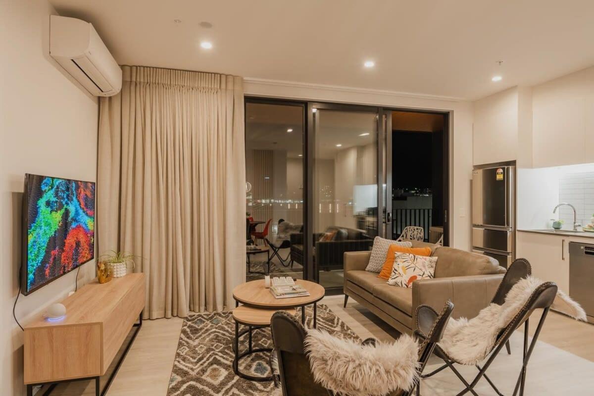 Tuam On Sleeps 5 * Christchurch