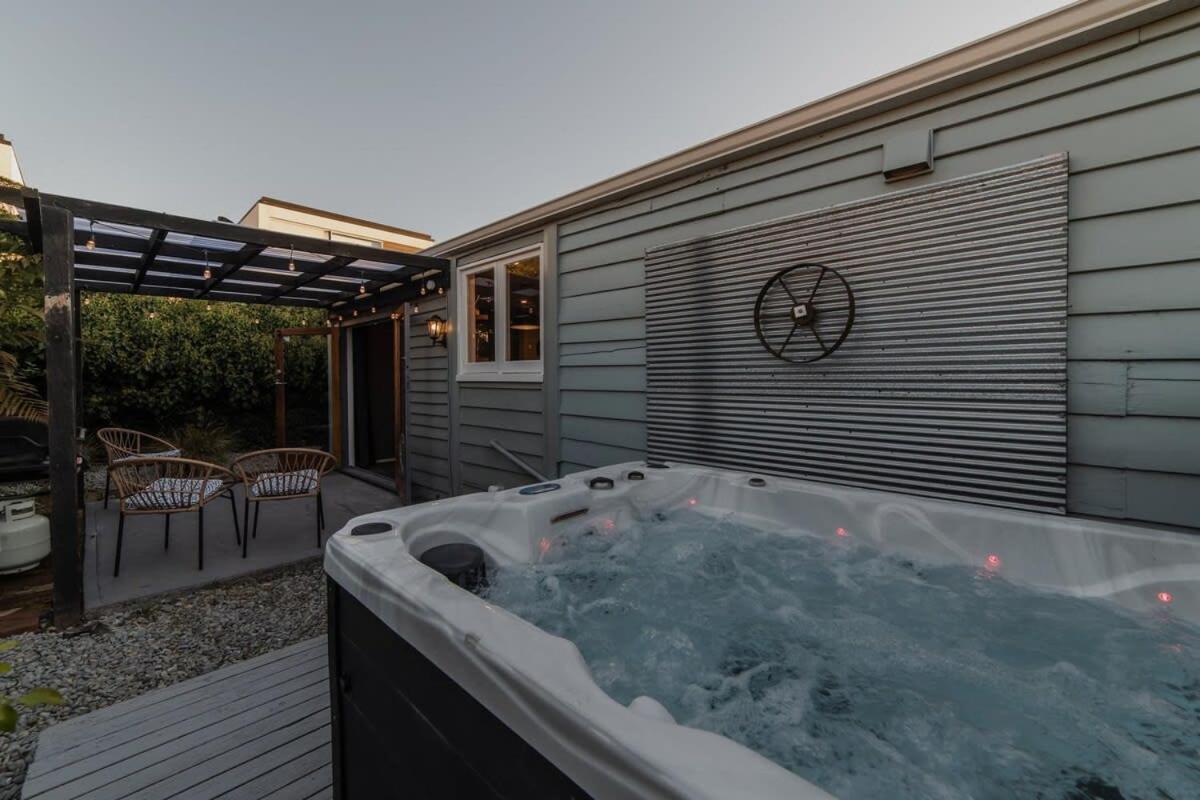 Holiday home Peaceful & Hot Tub *