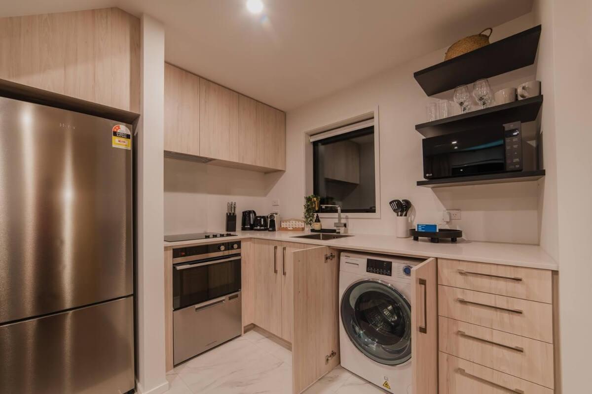 The Perfect Nook - Designers Delight Holiday home Christchurch