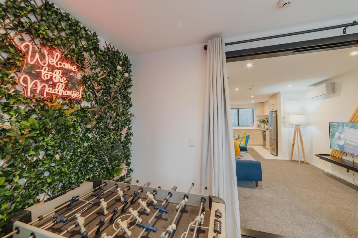 Madhouse Comfort - 2-br Haven On Tuam Street Christchurch