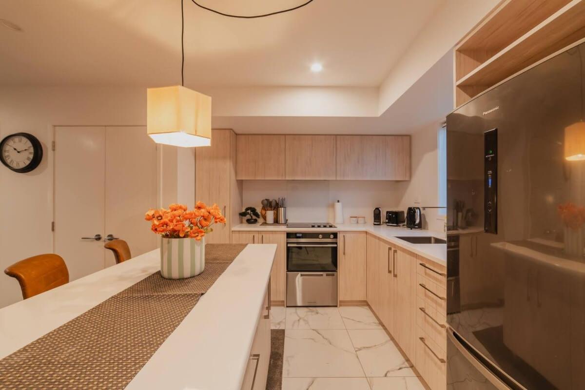 The Riccarton Niche - Sleek 2-bedroom Urban Pad * Christchurch
