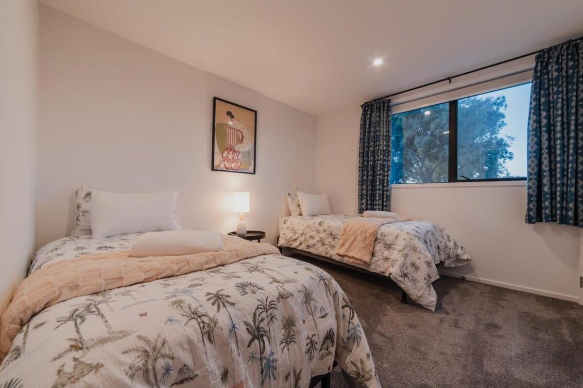 The Riccarton Niche - Sleek 2-bedroom Urban Pad * Christchurch
