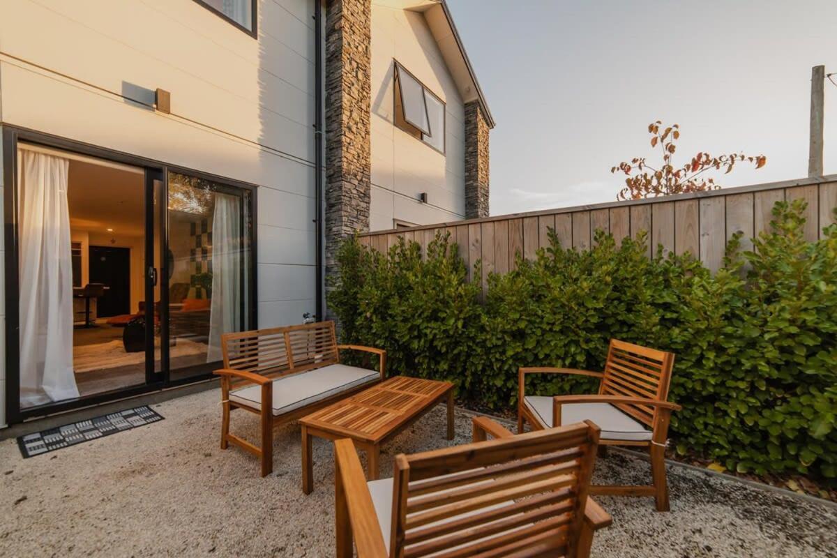 The Riccarton Niche - Sleek 2-bedroom Urban Pad * Christchurch