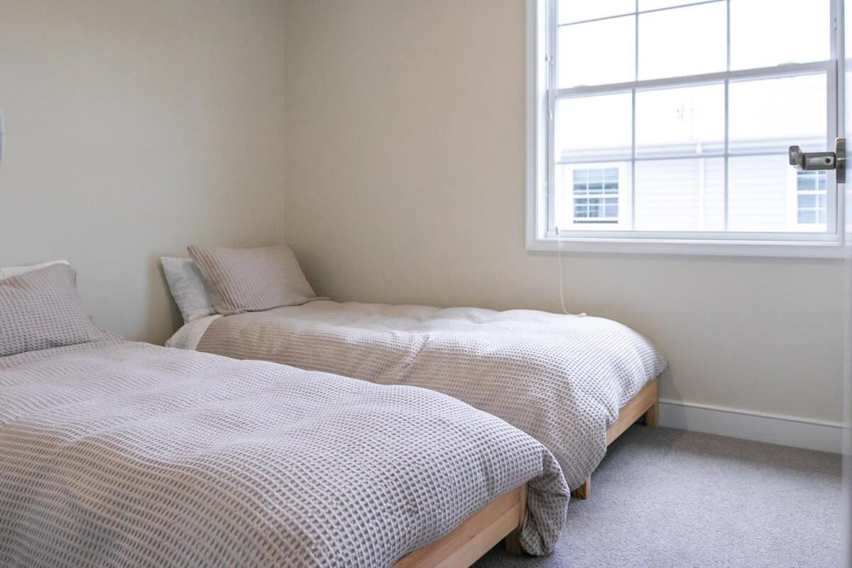 Parkside Heritage Retreat 3-bedroom Terrace Charm * Christchurch