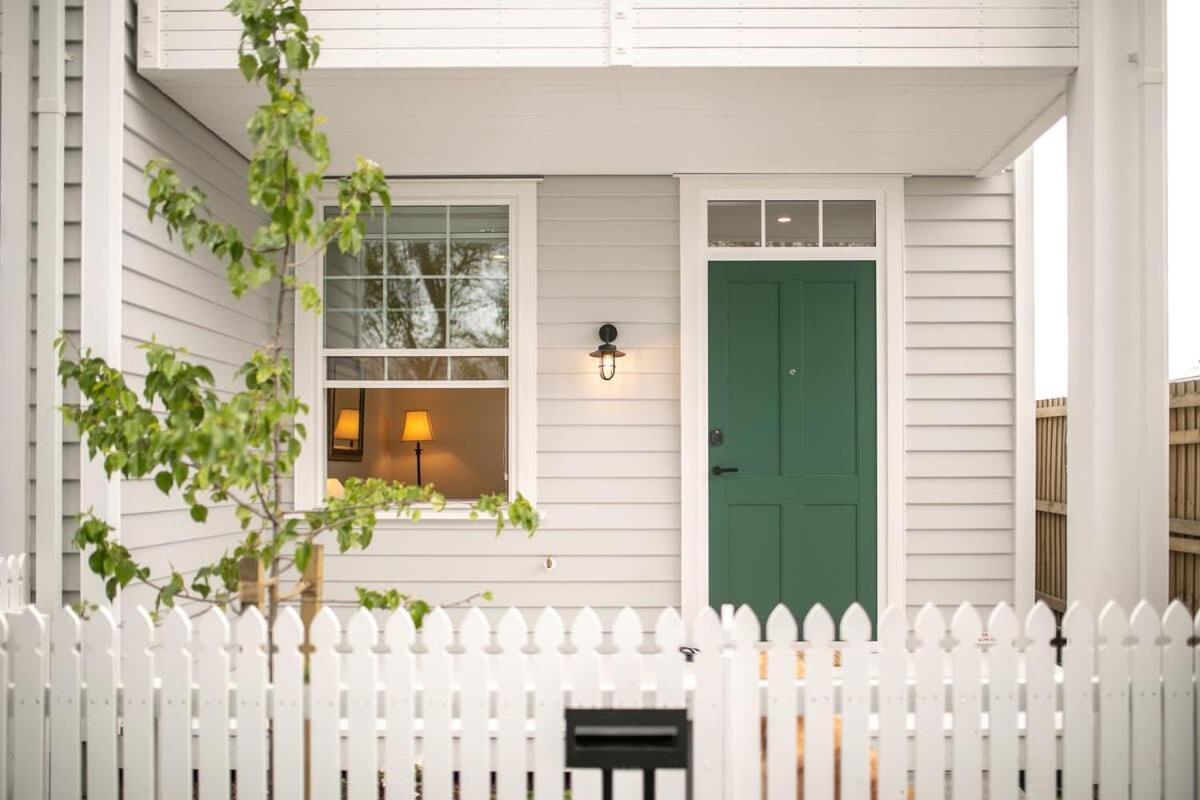 Parkside Heritage Retreat 3-bedroom Terrace Charm Holiday home Christchurch