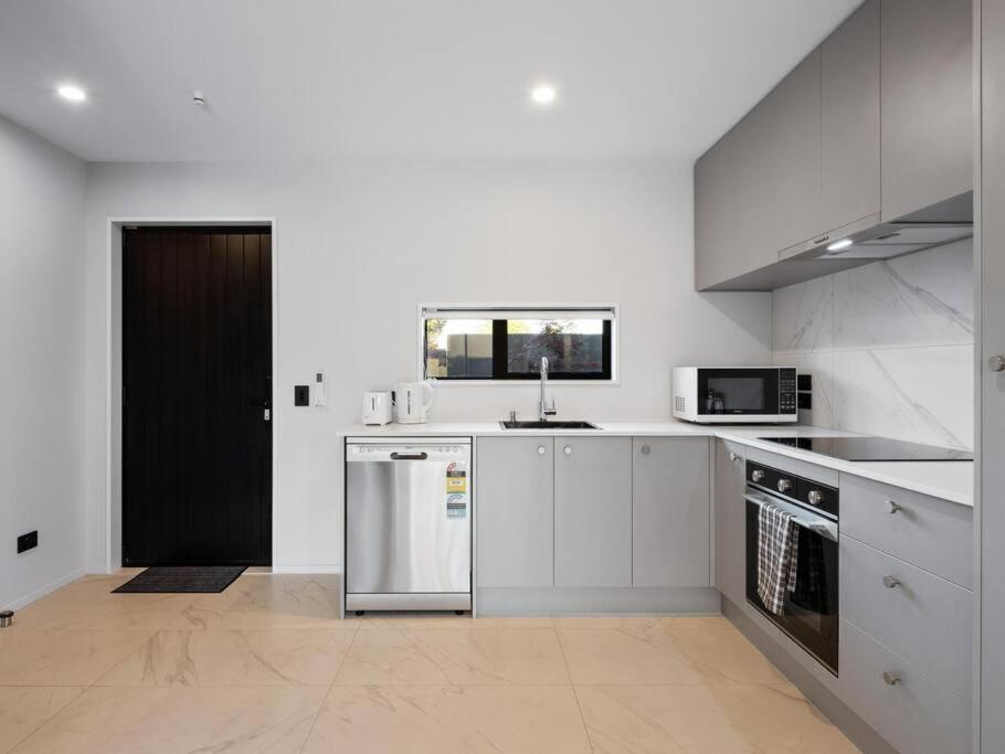 Centrally Located Two Bedroom House With Parking