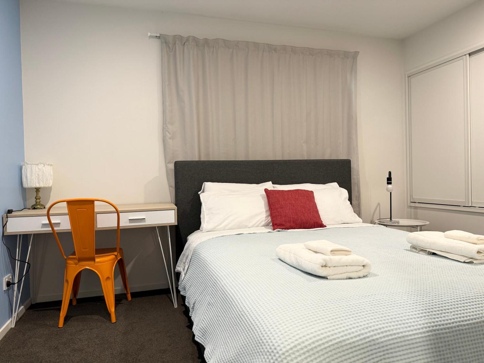 Apartment 3brm 3 Bathroom Townhouse Free Car Park
