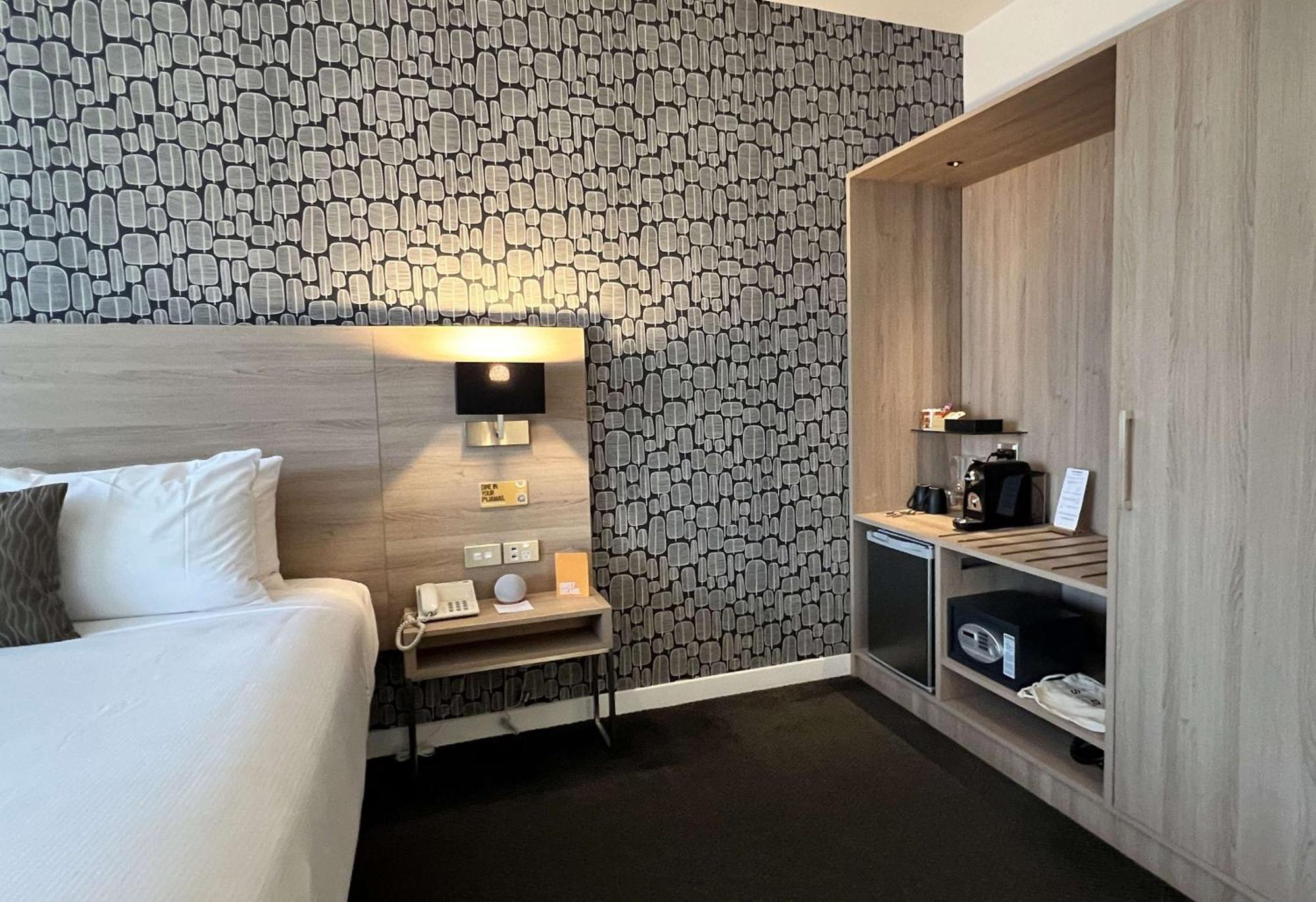 Hotel Sudima Airport