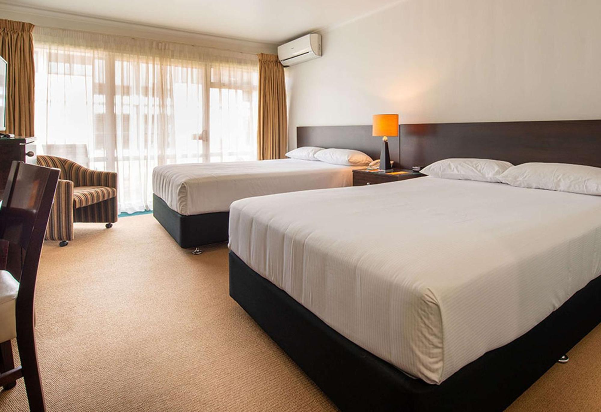 Sudima Airport Hotel