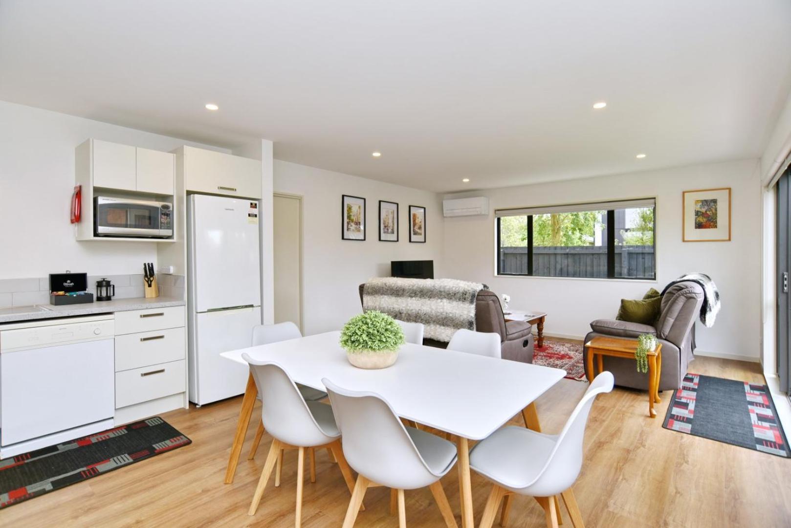 Broadbent Townhouse - Homes Holiday home Christchurch