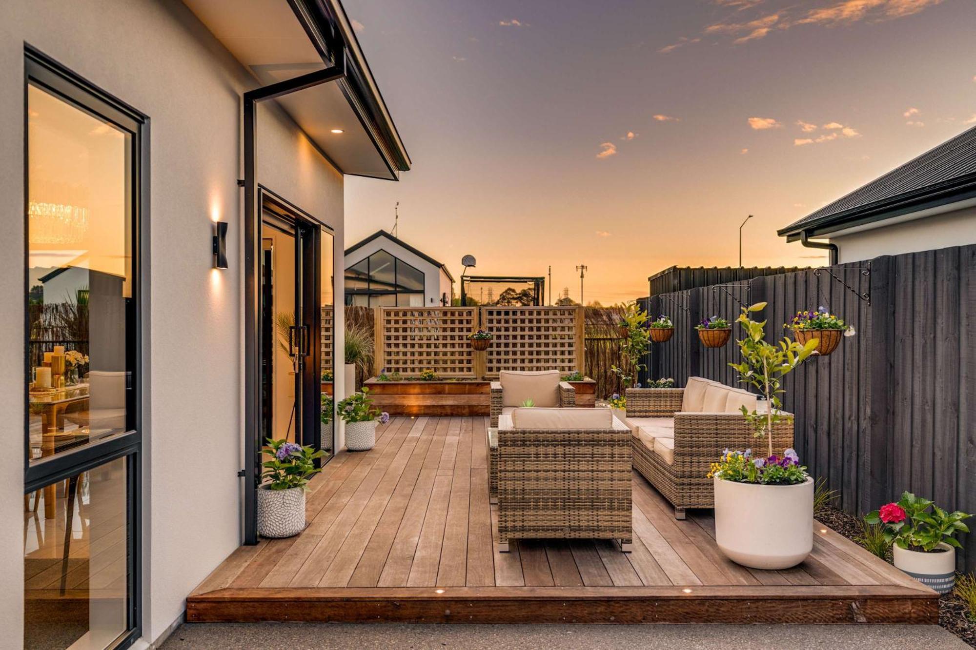 Holiday home 5-bed Luxury Living At It's Finest That Sleeps 10 Christchurch