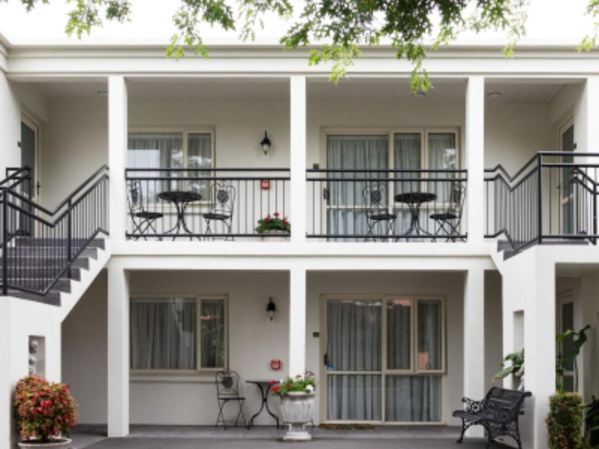 Motel The Milano 4*