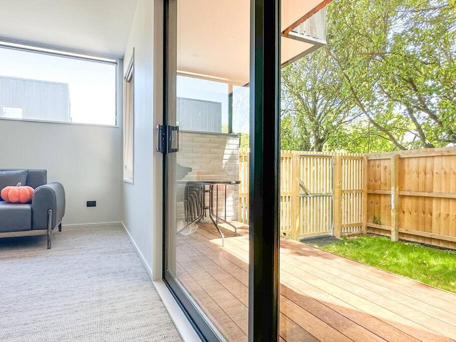 Brand New 3br Opposite To Uc * Christchurch
