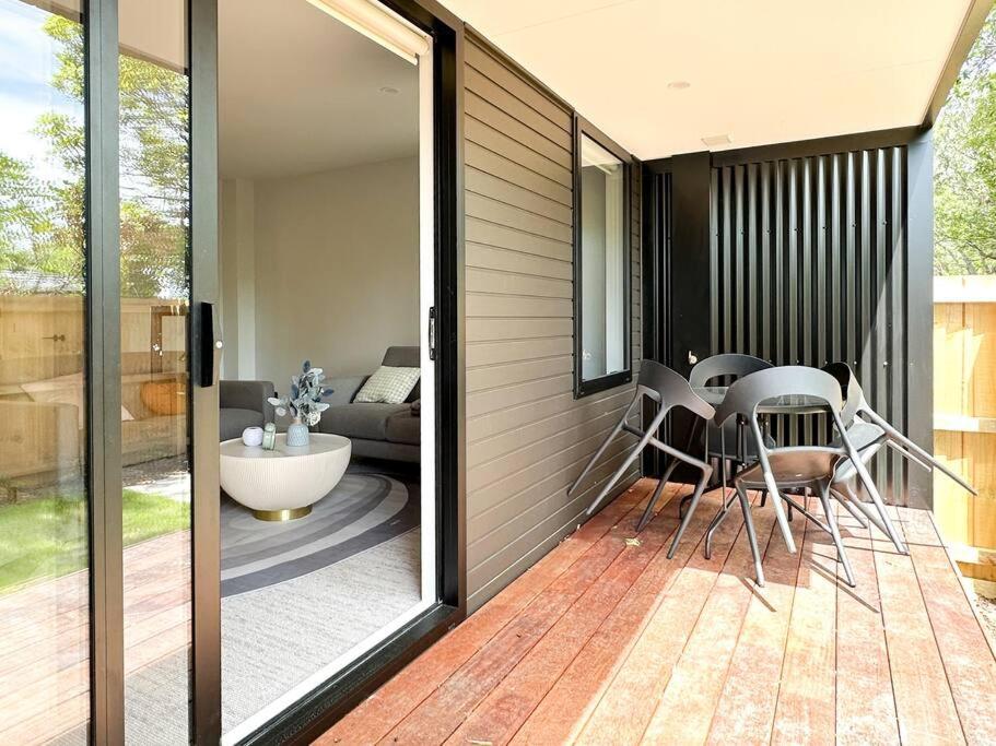 Cosy 3br Close To Uc